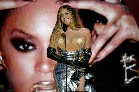 Must See Moments From The Grammys Beyonc Makes History Hip