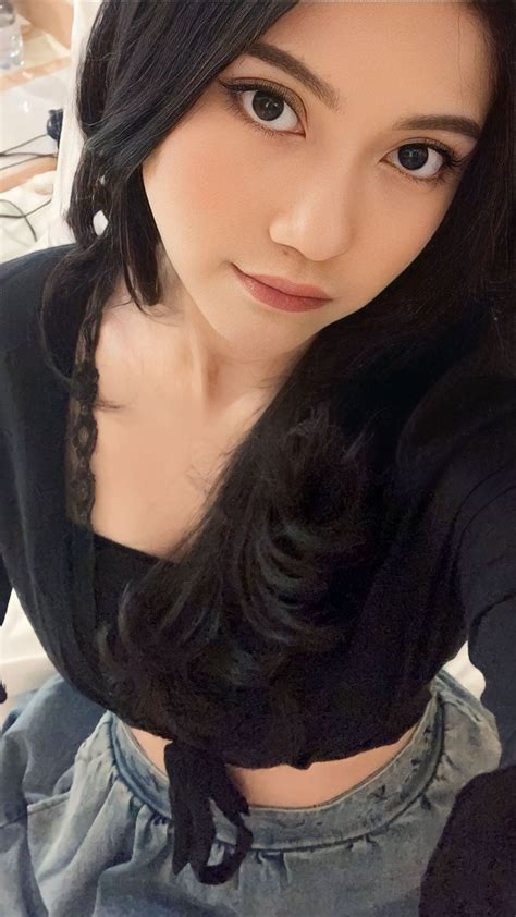 Indira Jkt Orang Cantik Gadis Gadis Cantik Wanita Cantik