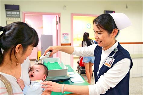 燒壞腦子 新生兒高燒不退別輕忽 自由健康網