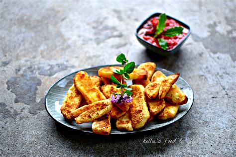 Baked Halloumi Fries With Creole Marinara Dipping Sauce Recipe Food