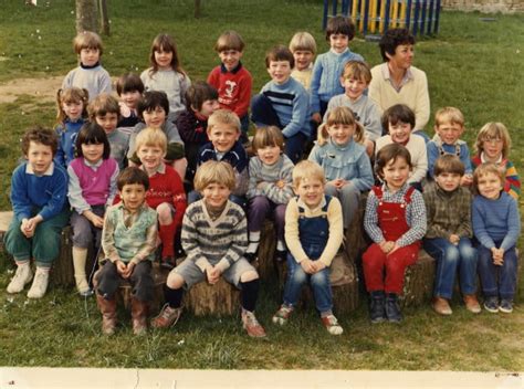 Photo De Classe Maternelle Dernière Section De 1983 Ecole Primaire