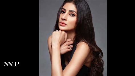 Mouni Roy Looks Ravishing In Black Backless Dress Mouniroy Bollywood Youtube