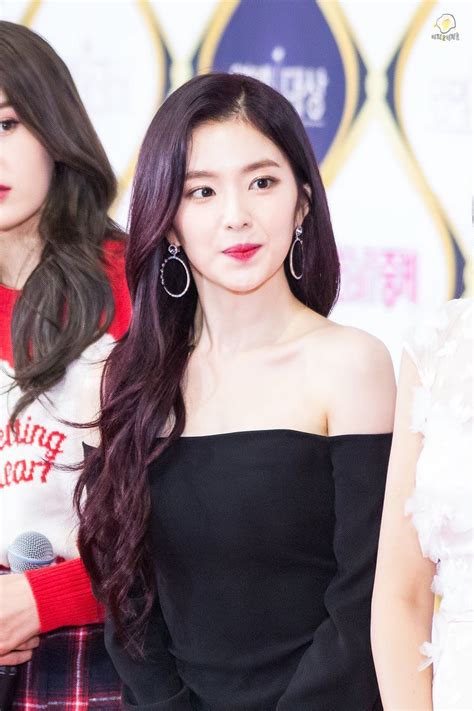 Top 10 Sexiest Outfits Of Red Velvet Irene