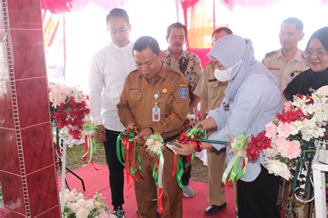 Kepala Dinas Pertanian Babel Resmikan Outlet PPKS Di Pangkalpinang