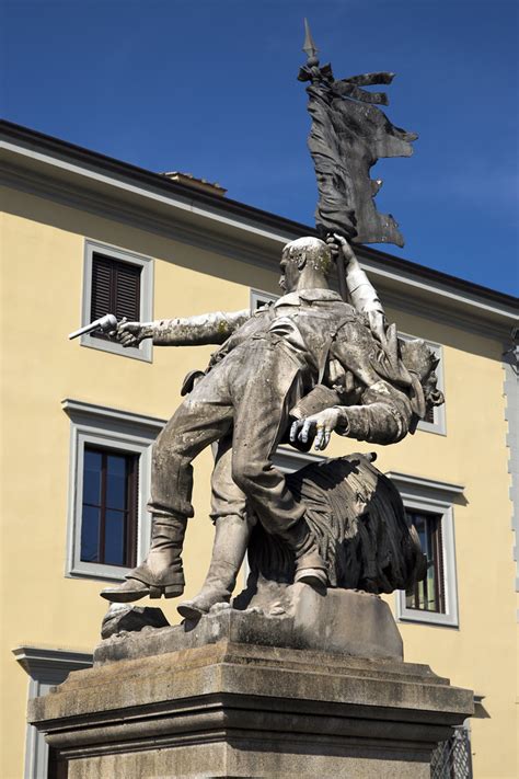 Monumento Ai Caduti Della Battaglia Di Mentana Monumento A Flickr