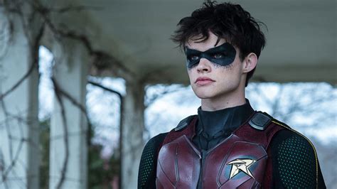 'Titans' Bombshell! Curran Walters Reacts to Playing [Spoiler] (VIDEO)