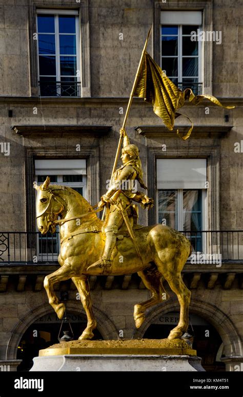 Paris France Place Des Pyramides 1er Arr Statue Jeanne D Arc