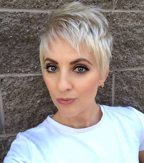 Stunning Pixie Haircuts For A Modern Look 3 Likeeed