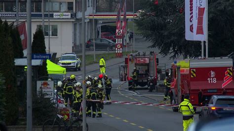 Feuerwehr Findet Tote Person Bei Brand In Seengen Strasse Nach