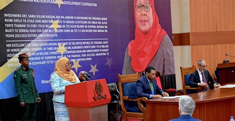 Rais Wa Jamhuri Ya Muungano Wa Tanzania Mhe Samia Suluhu Hassan