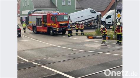 Wieder Unfall Am Bahn Bergang Nabburg Fahrzeug Bleibt H Ngen Onetz