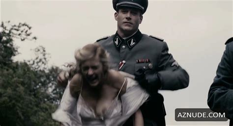 MAX AND HELENE NUDE SCENES AZNude