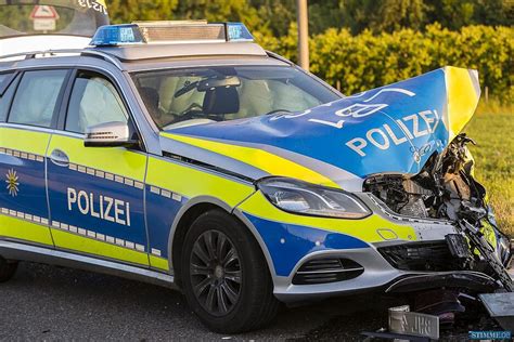 Schwerer Unfall Mit Streifenwagen Stimme De