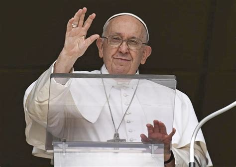 Pope Francis May Be Open To Blessings For Same Sex Couples