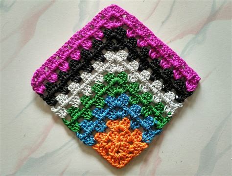 Crochet Kalaakari Mitered Granny Square Free Pattern