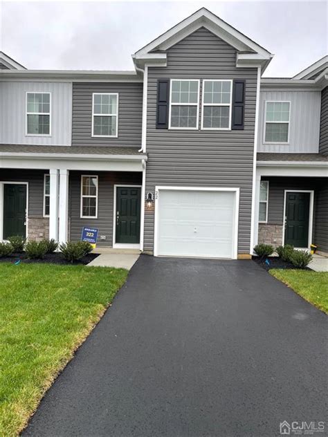 395 Mazzeo Dr Glassboro Nj 08028 Townhome Rentals In Glassboro Nj