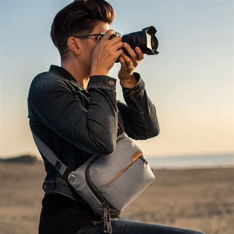 Peak Design Everyday Sling 3L Hellgrau Peak Design Fotogena