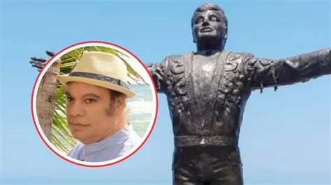 Estatua de Juan Gabriel aguantó el huracán Otis pero no la rapiña La