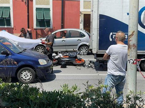 Incidente Tra Moto E Furgone A Pegli Genova It