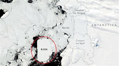 Colossal Iceberg Trapped Near Antarcticas Doomsday Glacier For 20