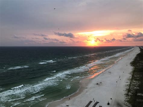 Panama City Beach sunset... from @tweetclink | Panama city beach, Panama city panama, Beach sunset