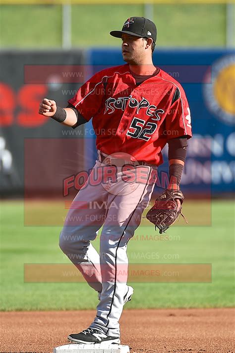 Walter Ibarra Four Seam Images