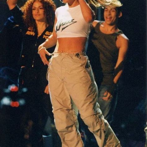 21 ‘90s Party Outfit Ideas Read This First