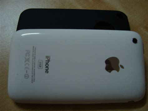 DAKING MOBILE WEBSTORE: Apple iPhone 3GS 32 GB Used White