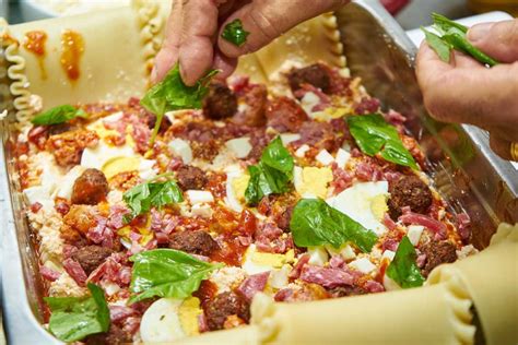 Lasagna Napoletana Ricetta Passo Passo Spiegata Con Tutte Le Foto