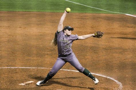 Softball Opens Big 12 With Series Win Vs Kansas The Baylor Lariat