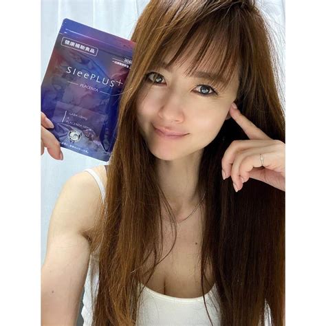 原志保さんのインスタグラム写真 原志保instagram「lingeria777 ショップでご紹介した以外に実は密かに毎日飲んでる