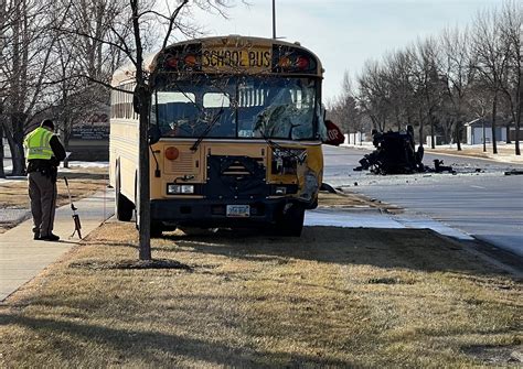 Fargo Crash Involving School Bus Sends Two To Hospital Kvrr Local News