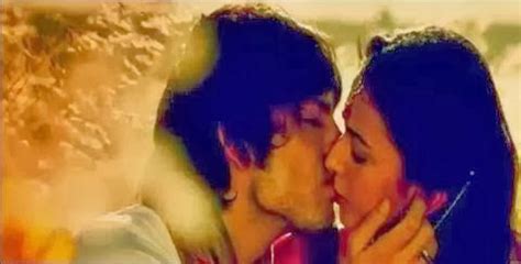 BAARISH LYRICS - Yaariyan Song (Is Dard-e-Dil Ki Sifarish)