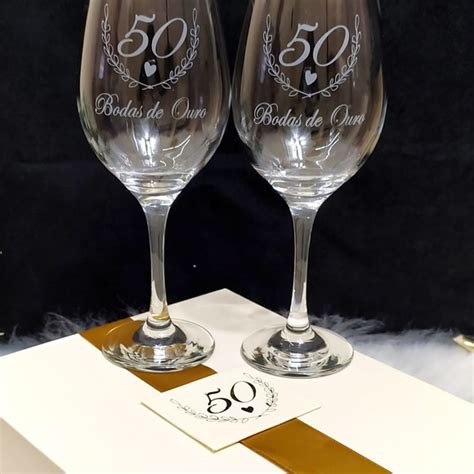 Par de Taças Vinho Bodas de Ouro 50 Anos Elo7