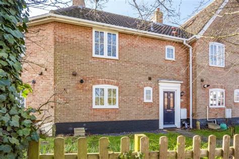 Bedroom Terraced House For Sale In Bury St Edmunds Suffolk Ip