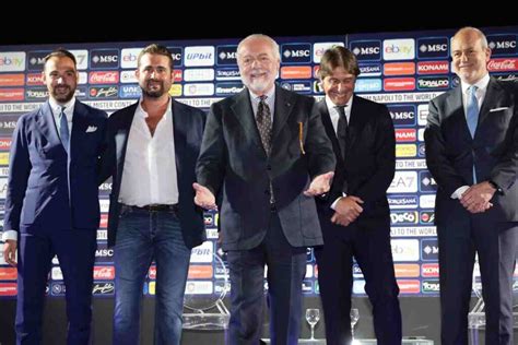 Napoli Retroscena De Laurentiis Il Motivo Del Messaggio Prima Dell