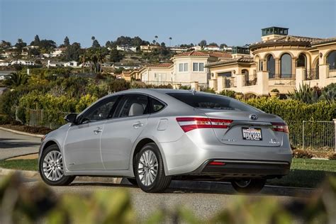 2015 Toyota Avalon Hybrid XLE Premium Review Web2Carz