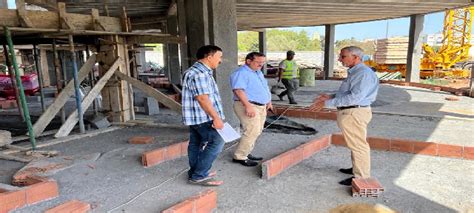 Le secrétaire général de lHabitat visite le chantier de lambassade de