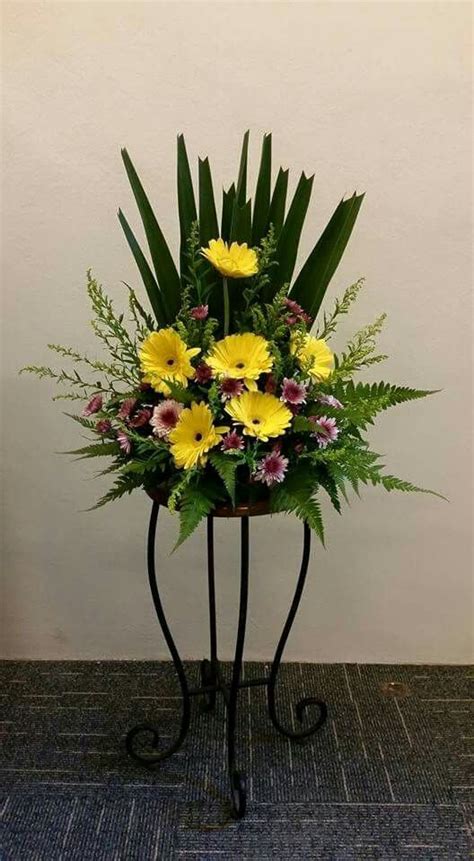 Photos On Emclc Church Altar Flower Arrangements Ec Fresh Flowers