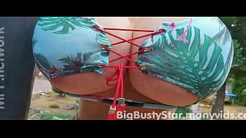 BigBustyStar Presents Her New 12 Inch Black Gold John Thomas Toys GODZILLA Dildo XVIDEOS