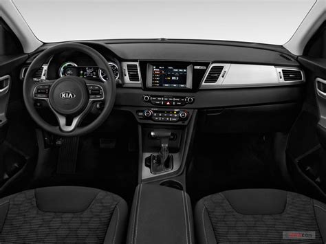 2018 Kia Niro Interior | U.S. News & World Report