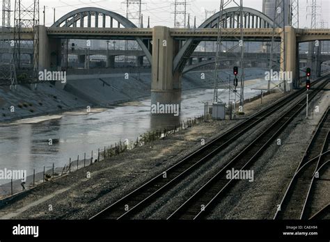 Los Angeles River Channel Hi Res Stock Photography And Images Alamy