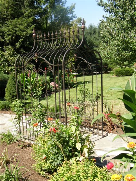 Wrought Iron Garden Arch With Bench Garden Design Ideas