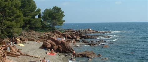 St Raphael beaches in France beach information