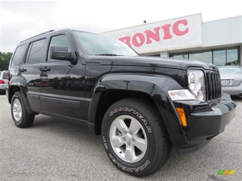 Brilliant Black Crystal Pearl Jeep Liberty Sport Photo