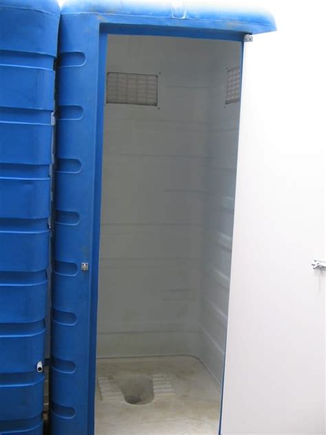 Hddp Modular Sintex Urinal Portable Toilets No Of Compartments At