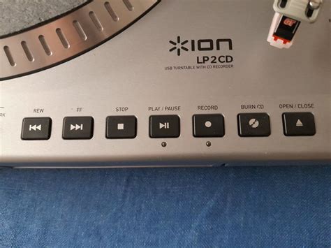 Ion Audio LP 2 CD Plattenspieler Mit Integriertem CD Brenner Kaufen