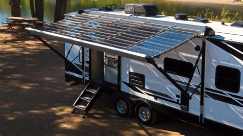 Si Viajas Mucho En Autocaravana Los Paneles Solares Son Una Buena Idea