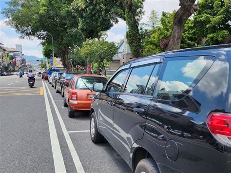 違規記點檢舉制引熱議 駕駛人權益聯盟：路邊停車格太多影響載客 交通新訊 發燒車訊