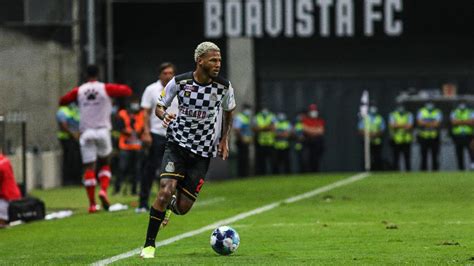 Santos Anuncia A Contratação Do Lateral Direito Nathan Ex Vasco